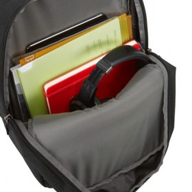 case-logic-huxton-4